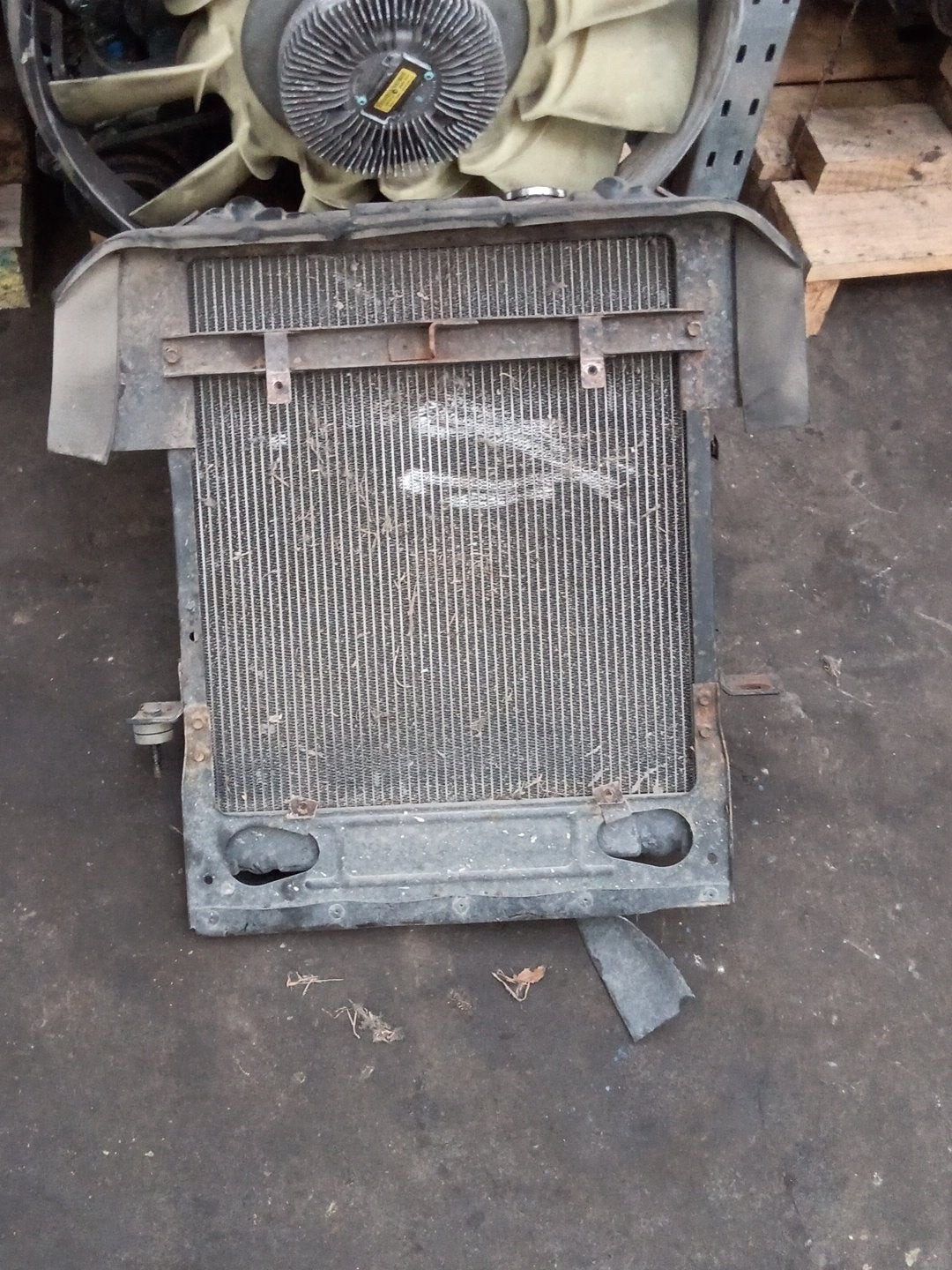 2003 Isuzu N-Series 1994-2005 NPR81L-7002552- Radiator PN: