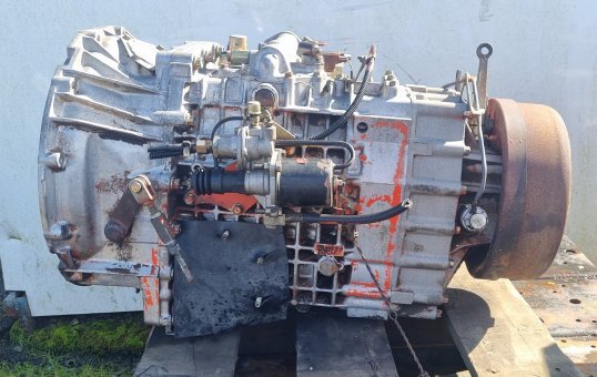 1997 Mitsubishi Fuso Fighter FN fn622k-730106- Trans/Gearbox PN: 3178 m070s6