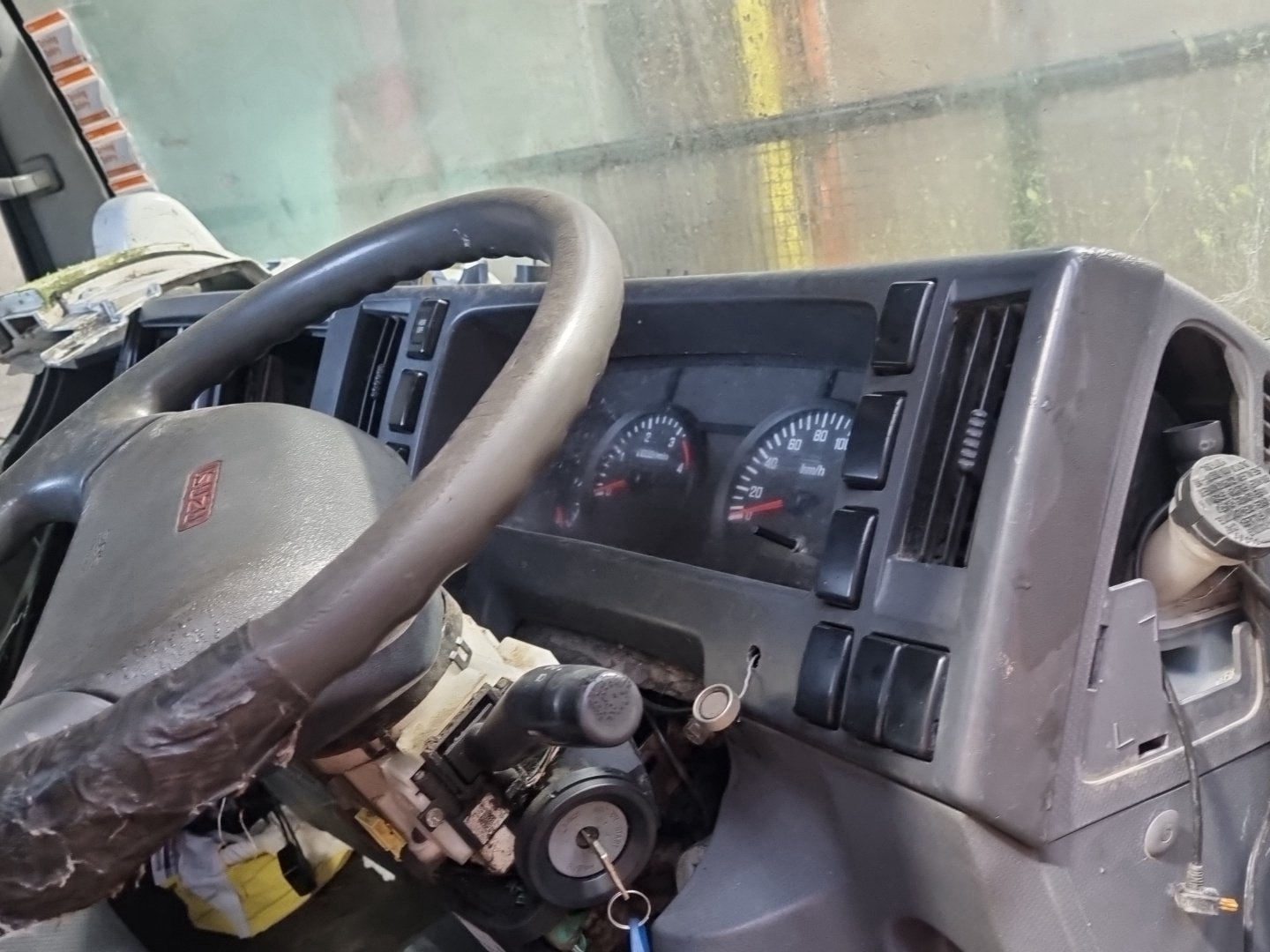 2011 Isuzu N-Series