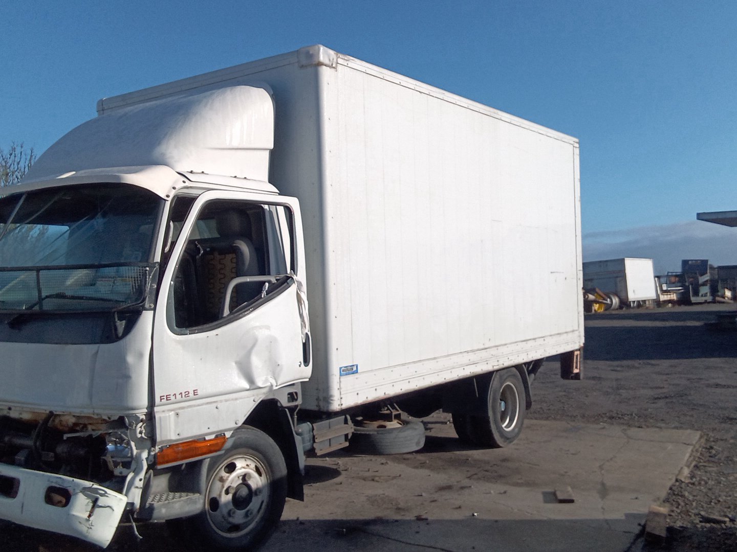 2004 Mitsubishi Canter JLAFE635E0KN40561