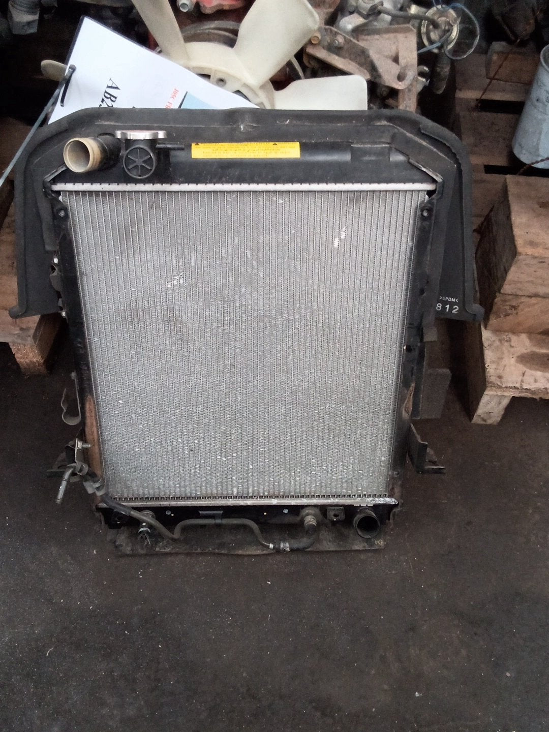 2014 Isuzu N-Series NPR-NNR-NPS-NQR 2008-2015 NJR85-7035860- Radiator PN: