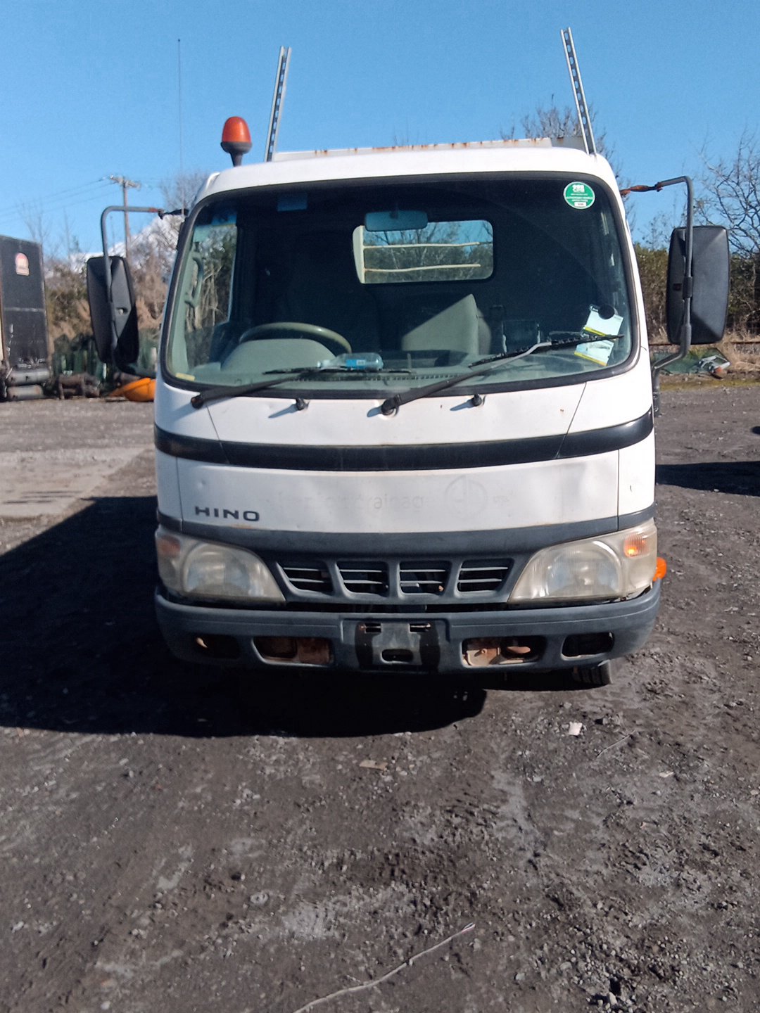 2006 Hino Dutro 000290