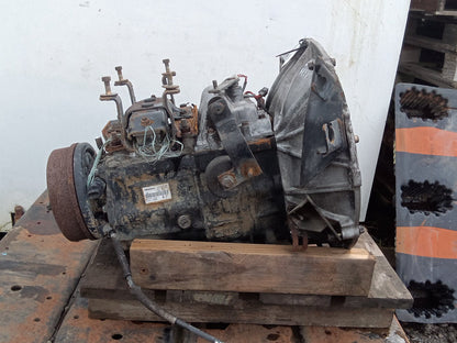 1995 Isuzu NPR npr66l - Trans/Gearbox PN: MXA5R