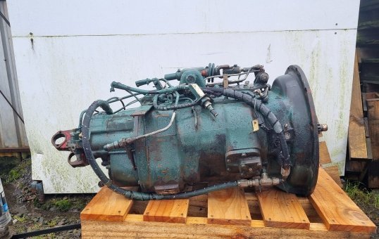 1993 Mitsubishi Fuso Super Great FV- Trans/Gearbox PN: 3071