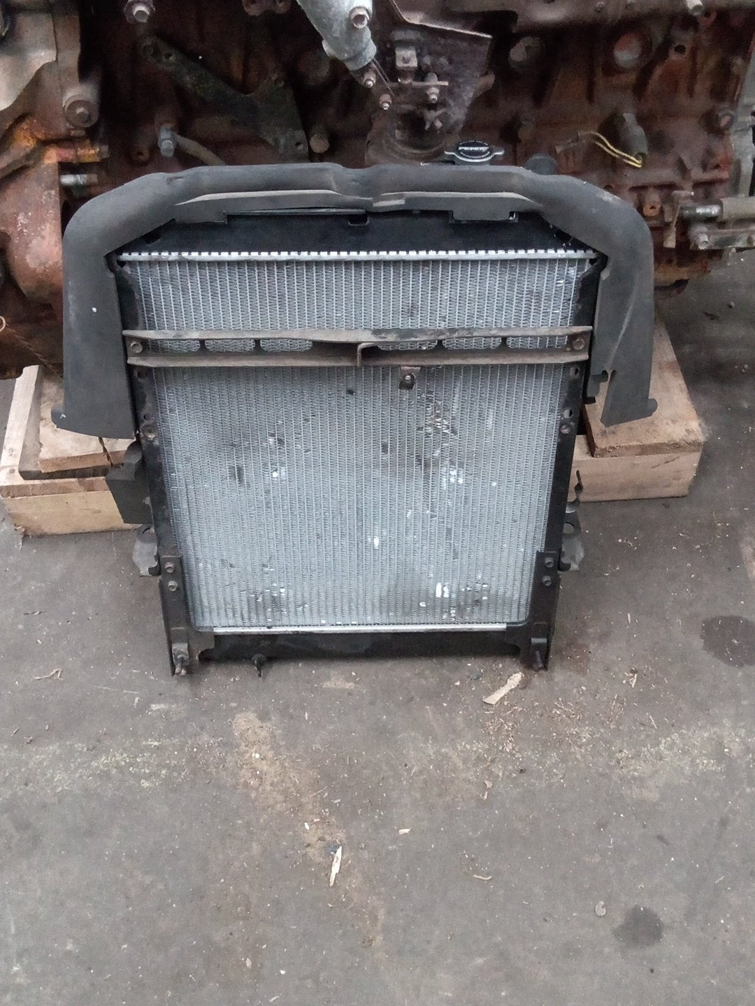 2008 Isuzu N-Series NHR NHR85- Radiator PN:
