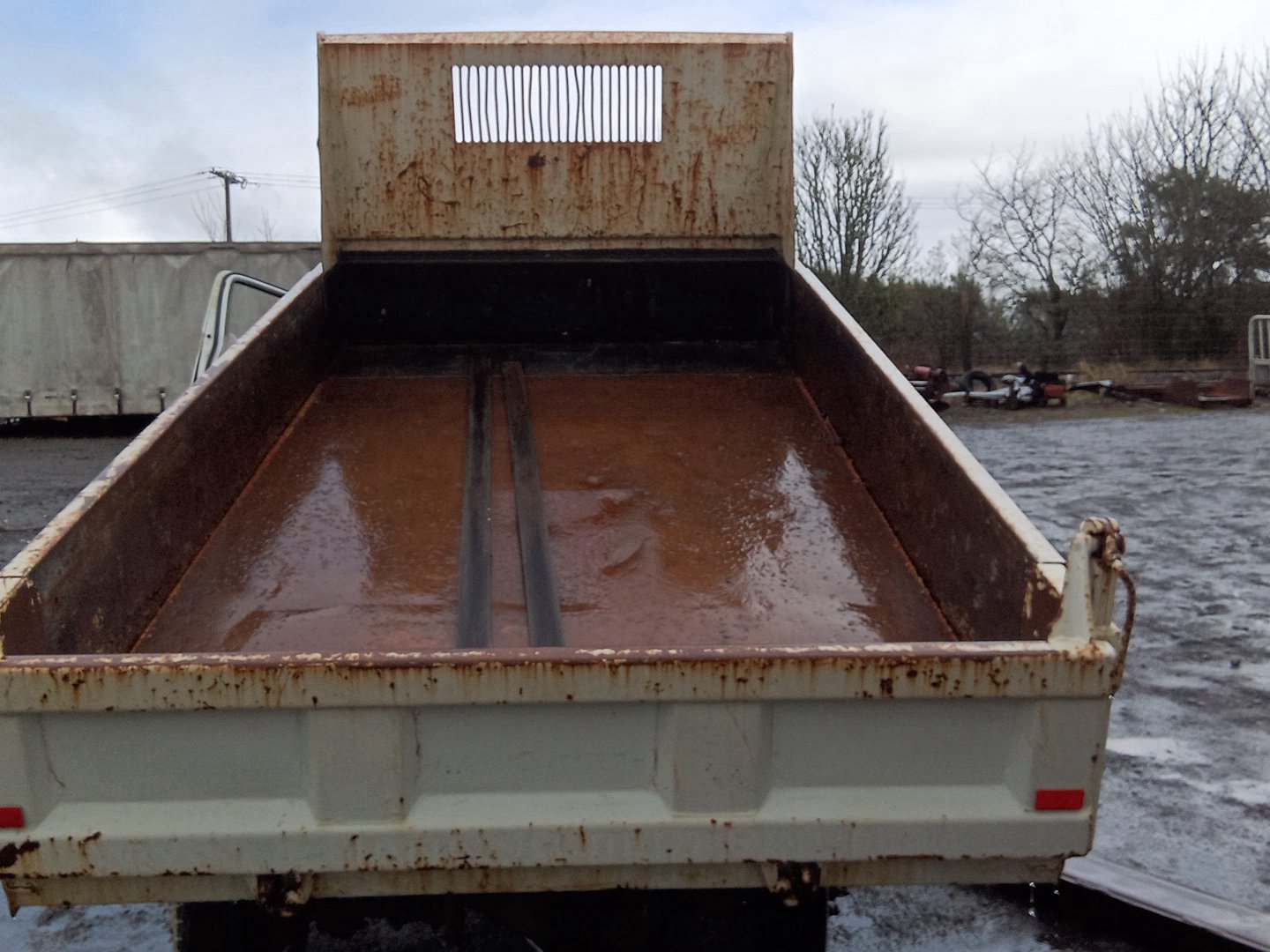 2007 Hino Dutro XZU524- tipping deck PN: tipping deck