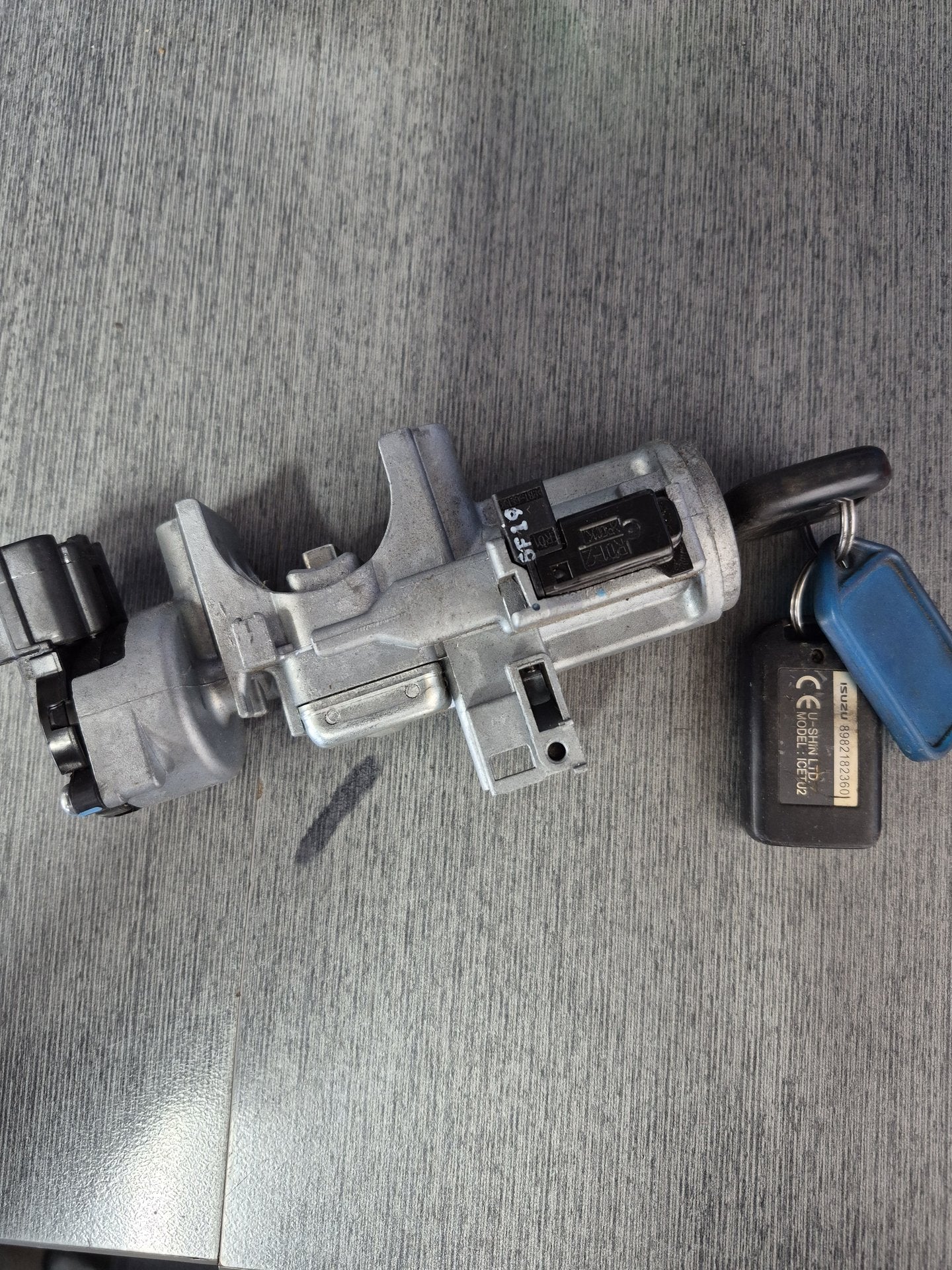 2015 Isuzu N-Series NQR NQR500- Ignition With Key PN: