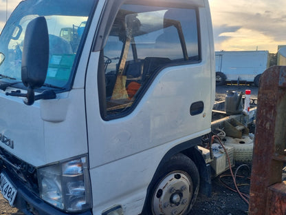 2015 Isuzu Elf NJR85