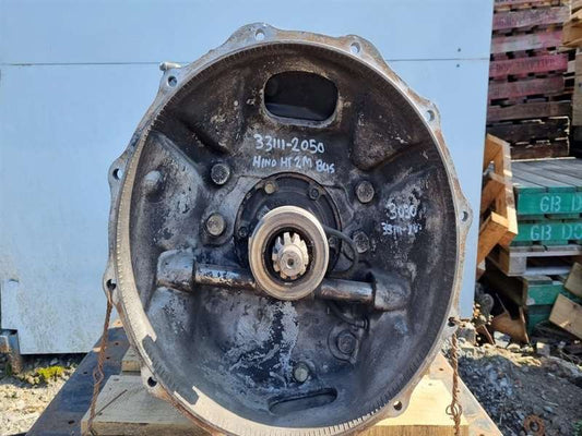 1992 Hino Blue Ribbon HT ht2mma-40421- Trans/Gearbox PN: 3033