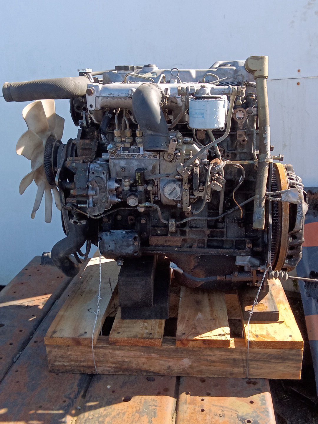 2005 Mitsubishi Canter FE6* fe122w - Engine PN: 4d34 3.9 litre