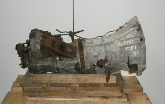1995 Toyota Dyna LY161 LY161-0003050- Trans/Gearbox PN: 1751