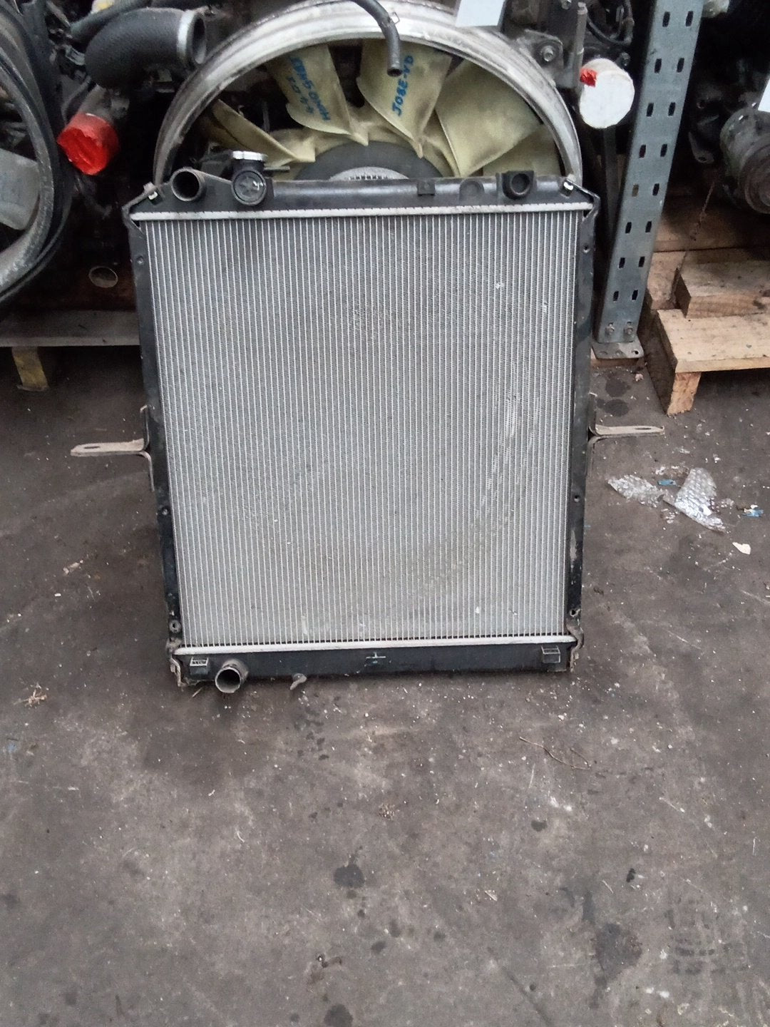 2007 Isuzu N-Series NPR NPR75- Radiator PN: