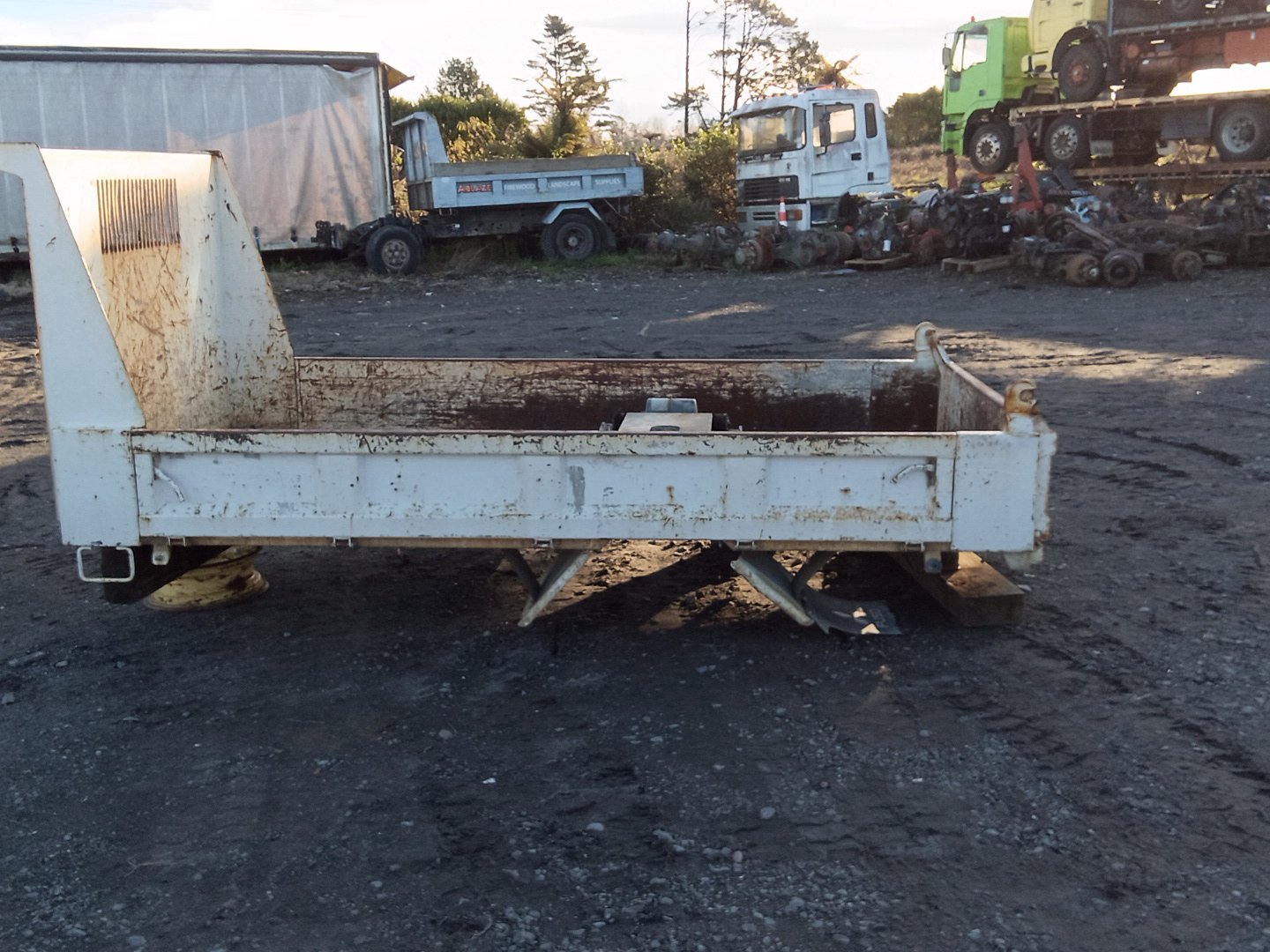 2015 Isuzu Elf NJR85- Rear Wellside Deck PN: tipping deck,Isuzu njr85 3135 long,1690 wide