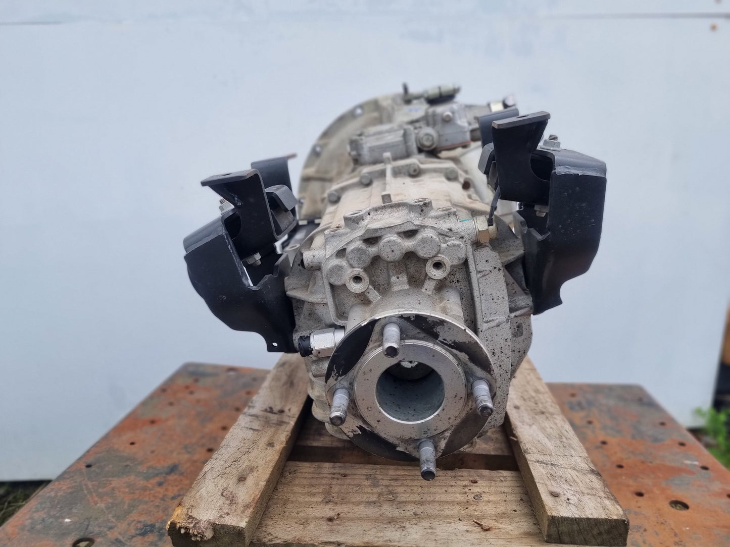 2023 Foton 14 FOTON 318ISF BJ1078- Trans/Gearbox PN: zf 6s 500 ecolite