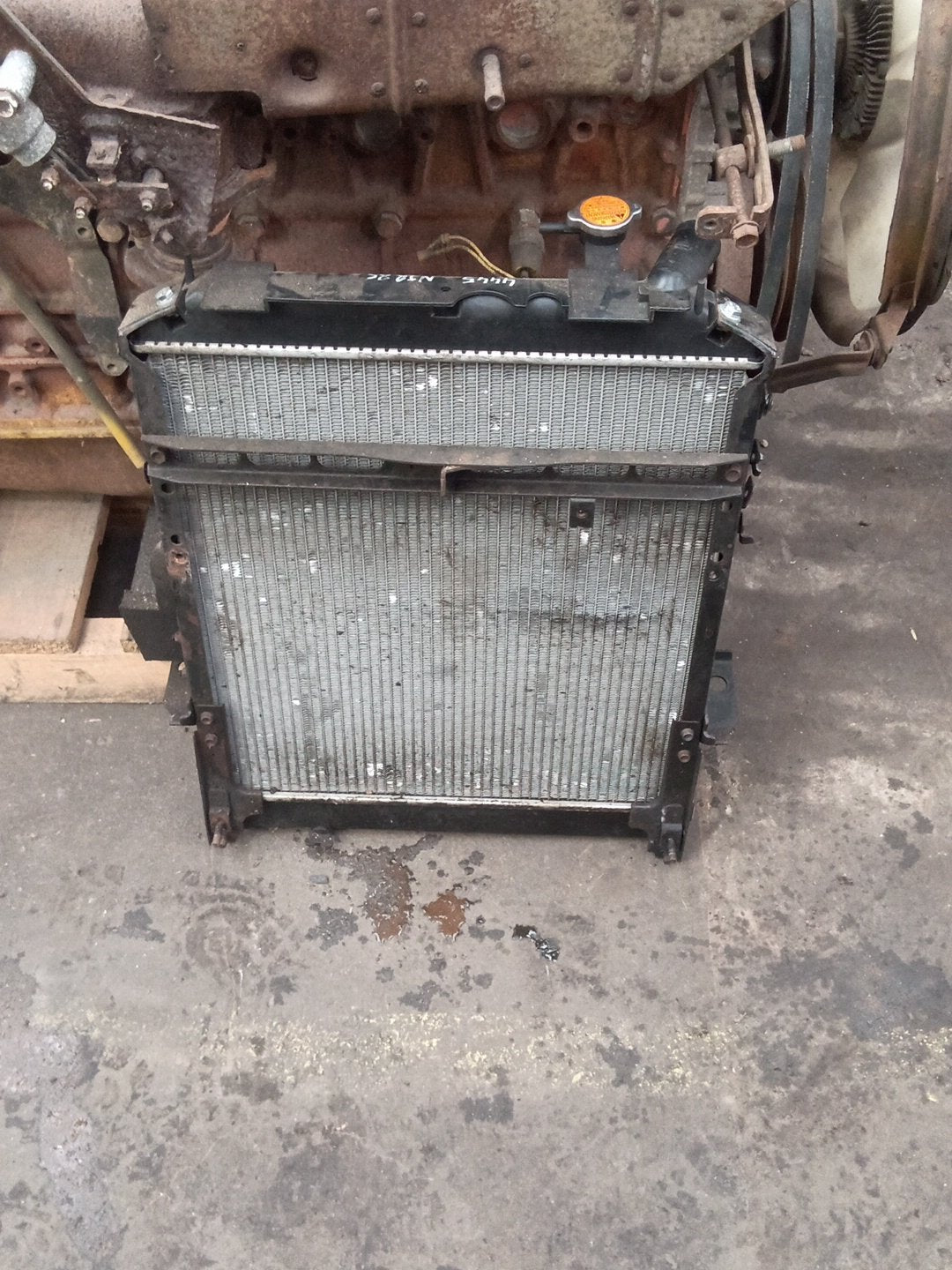 2014 Isuzu N-Series NLR NLR85-7016677- Radiator PN: