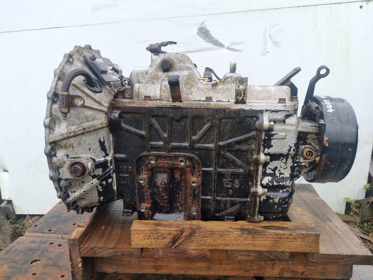 1991 Isuzu F-Series FRR FRR32HB-3003674- Trans/Gearbox PN: bg6u