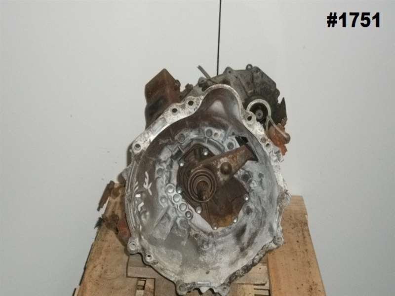 1995 Toyota Dyna LY161 LY161-0003050- Trans/Gearbox PN: 1751