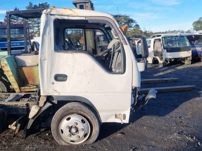 2015 Isuzu Elf NJR85
