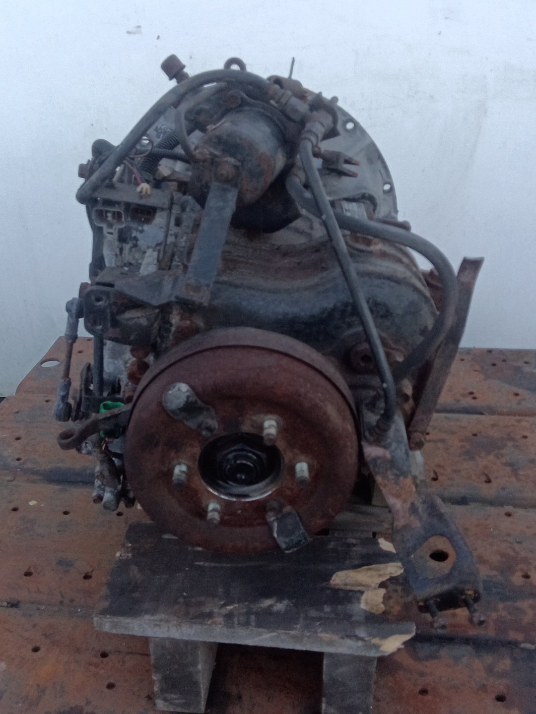 1997 Isuzu Forward FRR33L3S- Trans/Gearbox PN: