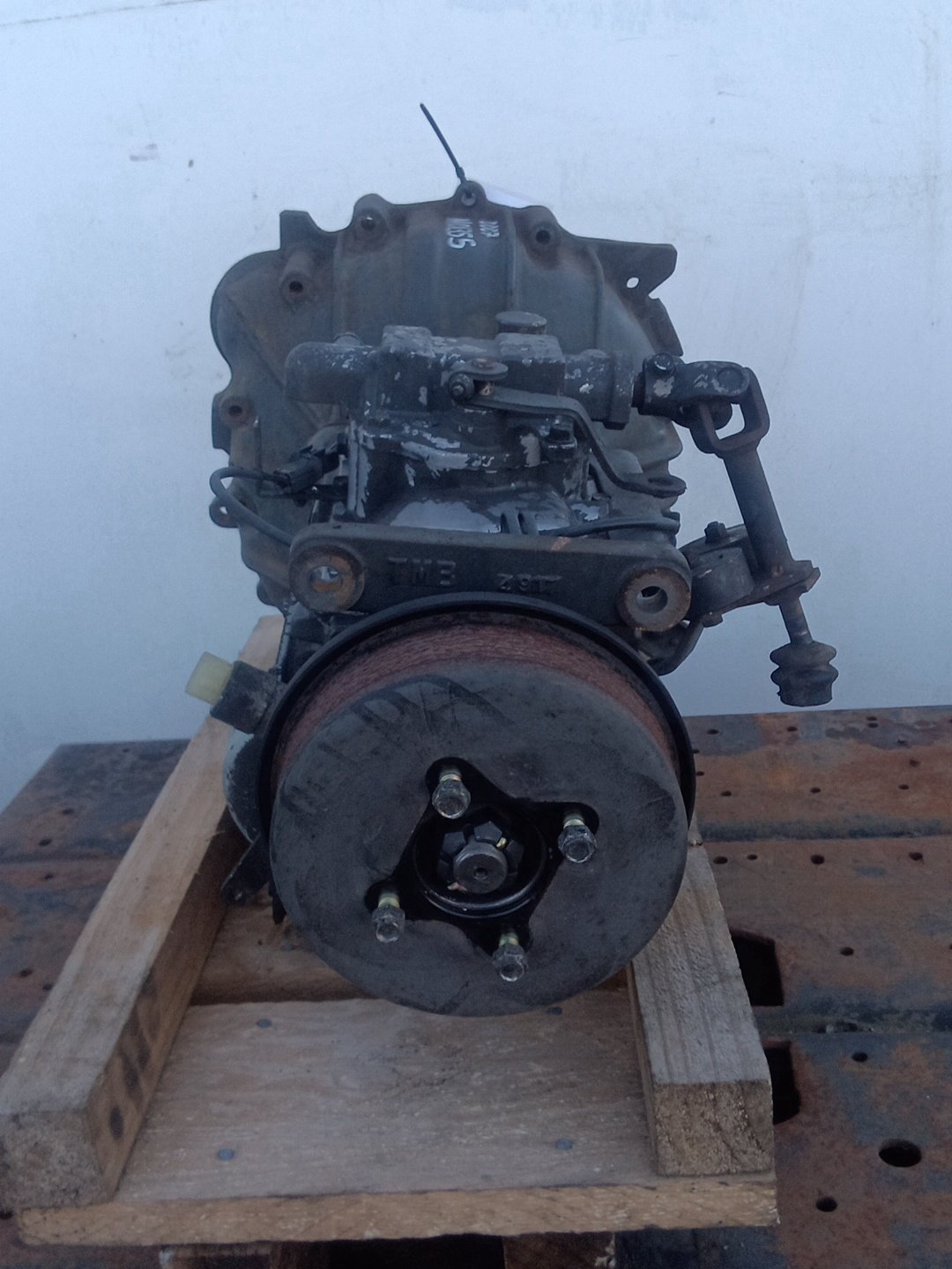 2004 Mitsubishi Canter FB* FB700B- Trans/Gearbox PN: