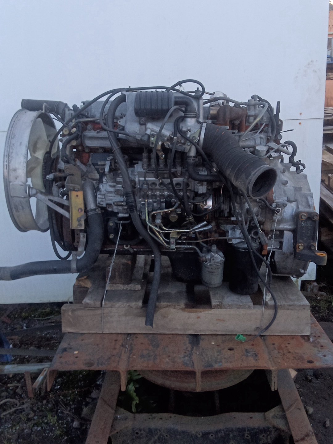 2005 Isuzu F-Series 2003-2007 000179 - Engine PN: 6HH1 24 Valve Compressor type
