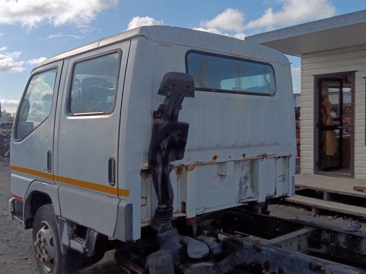 2005 Mitsubishi Canter FE6* fe122w