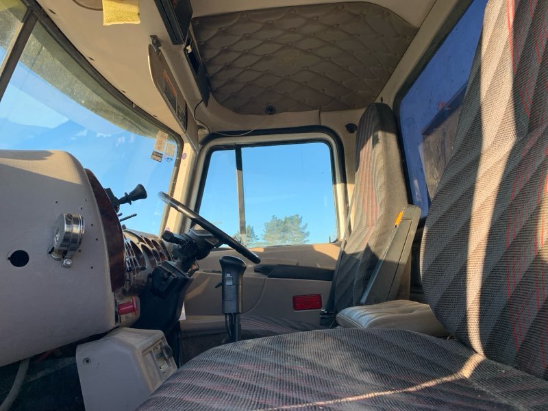 2003 Mack CX Series CX688 CX688 VISION