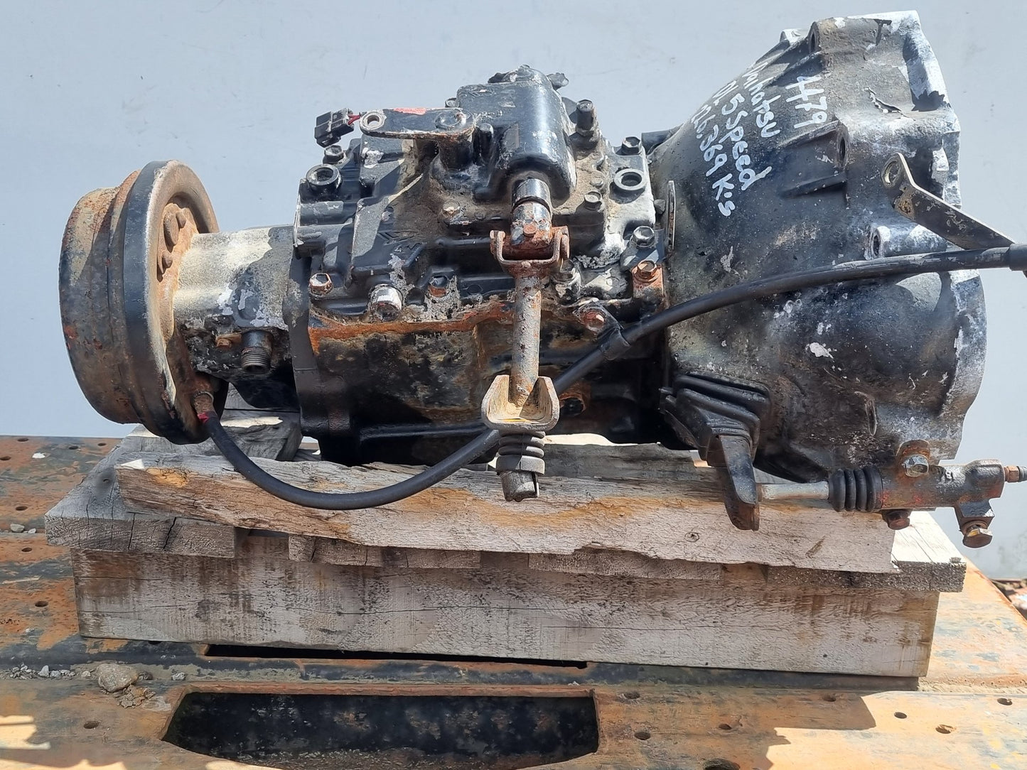 1995 Daihatsu Delta 1985-1999 V57- Trans/Gearbox PN: v57 or v58 5 speed