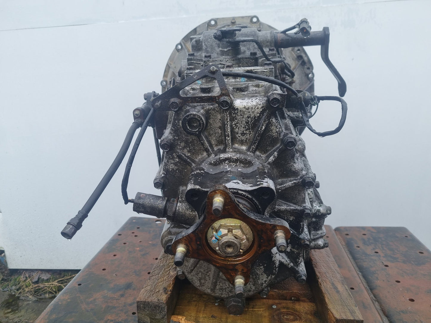 2000 Mitsubishi Fuso FK FK195 FK617KPOOO32- Trans/Gearbox PN: m060s6