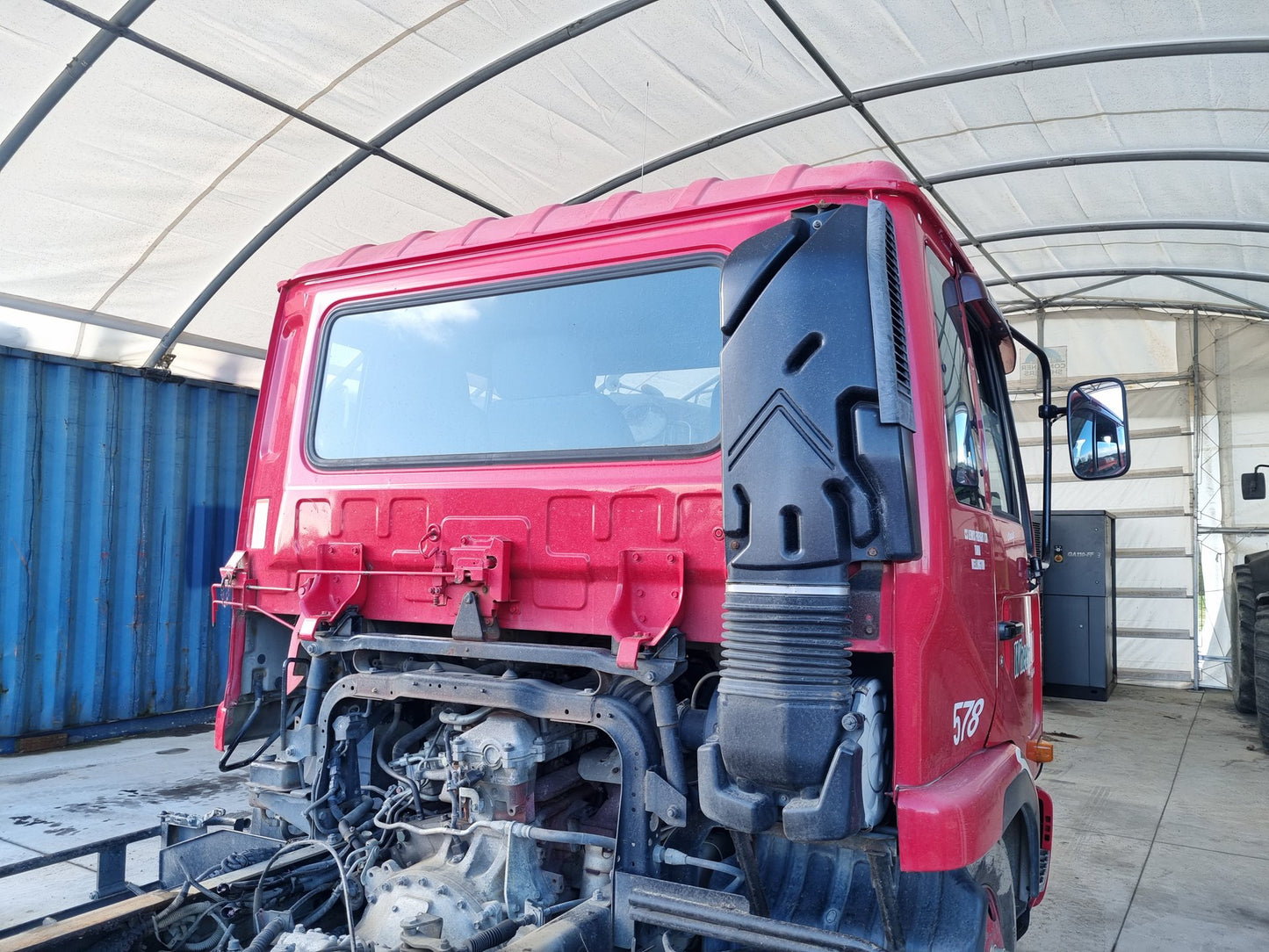2007 Nissan UD LK Series LK36C lk36c-05087- Truck Cab PN: acq0002228 cab