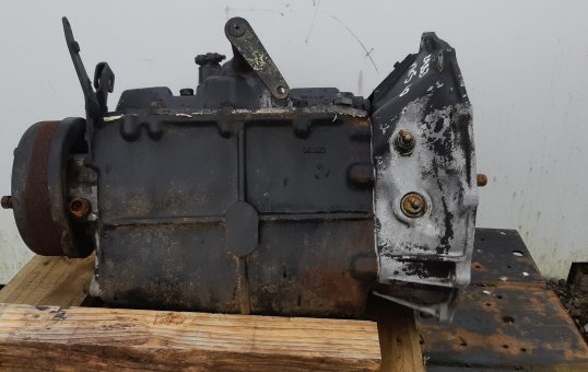 1990 Nissan UD CM Series CM87 cm87ba-20960- Trans/Gearbox PN: 2983
