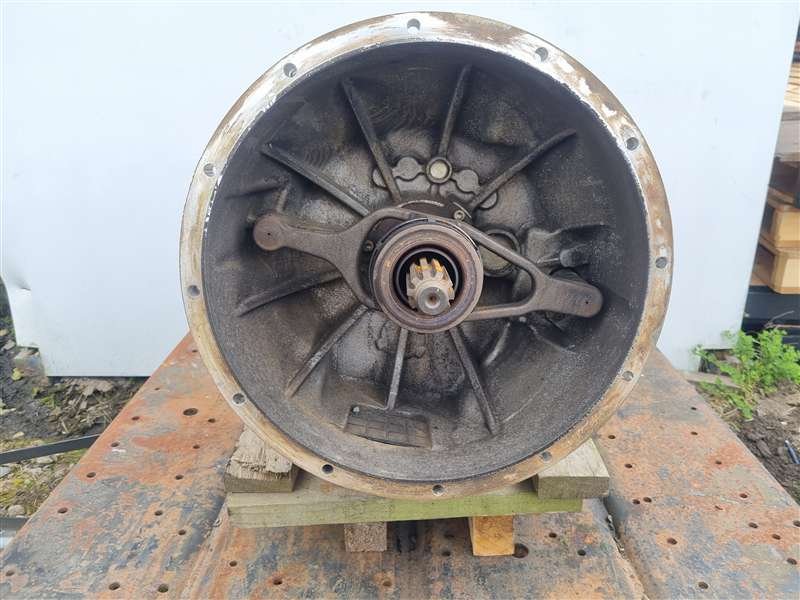 2023 Foton 14 FOTON 318ISF BJ1078- Trans/Gearbox PN: zf 6s 500 ecolite