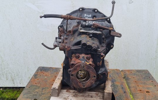 1987 Hino 500 Series FD 10158- Trans/Gearbox PN: 3165