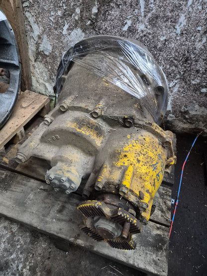 2004 Isuzu Giga 1997-on CXH51- Front Differential Head PN: