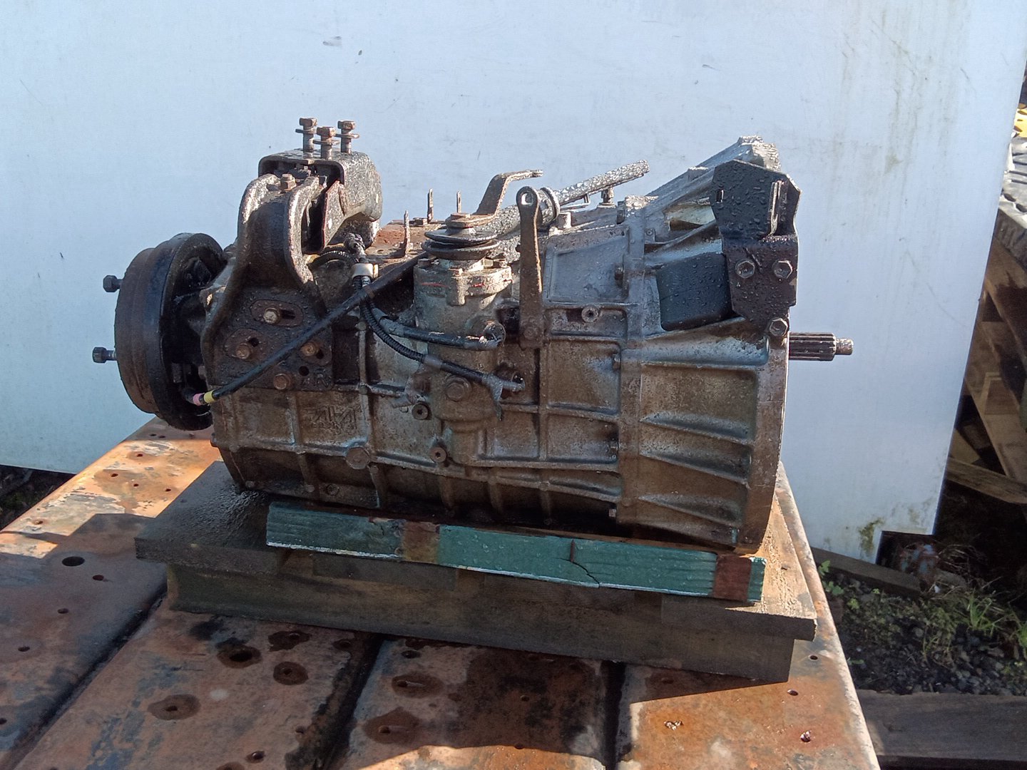 2006 Hino Dutro 000290- Trans/Gearbox PN m550