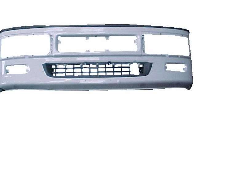 Isuzu GIGA 1997-on - Front Bumper Early PN: IZ09E