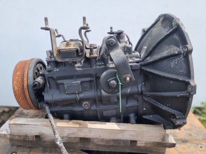 1996 Isuzu N-Series NPR NPR66L-7425078- Trans/Gearbox PN: mxa5