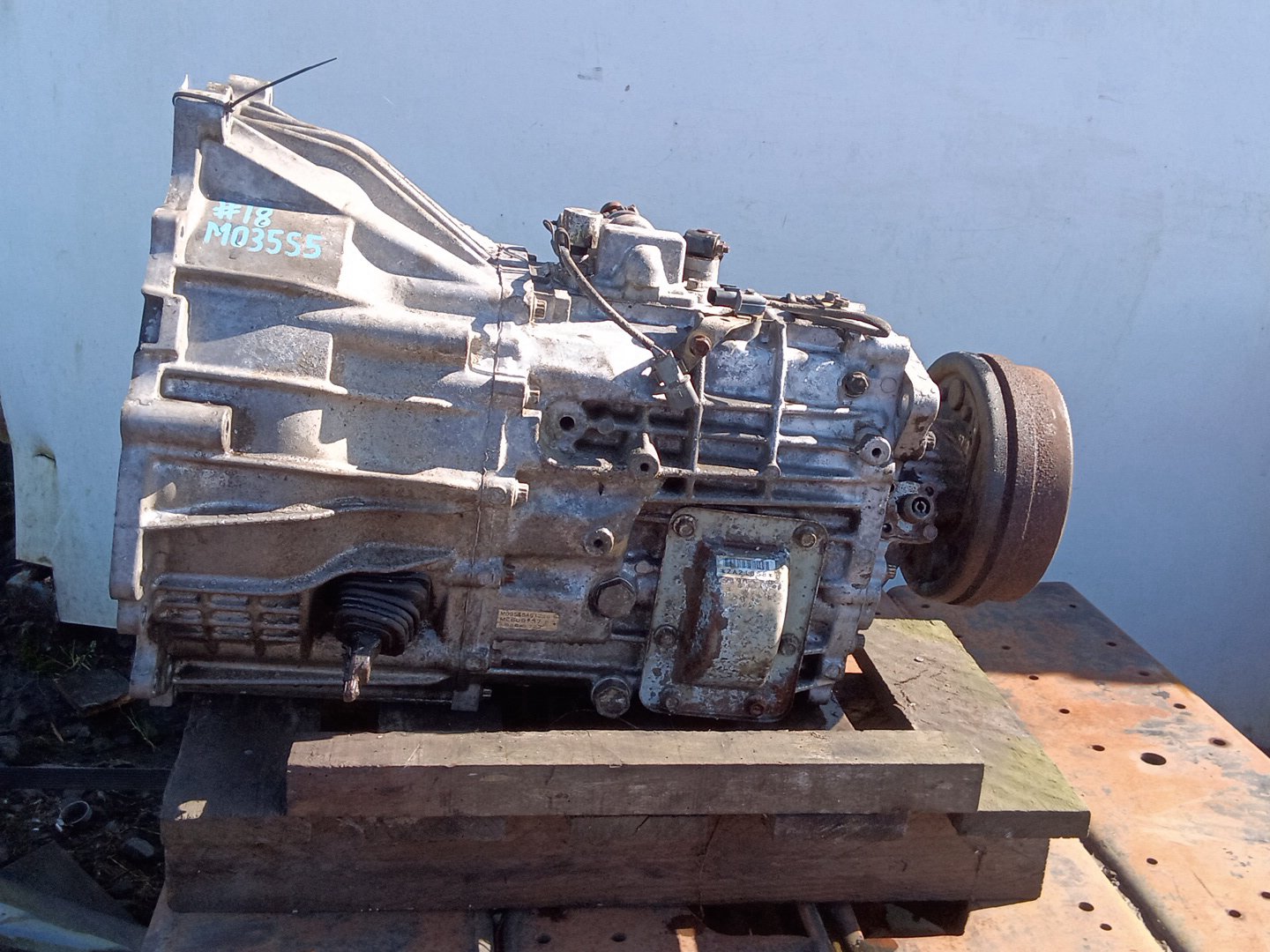 2005 Mitsubishi Canter FE6* fe122w - Trans/Gearbox PN: MO35S5 Alloy