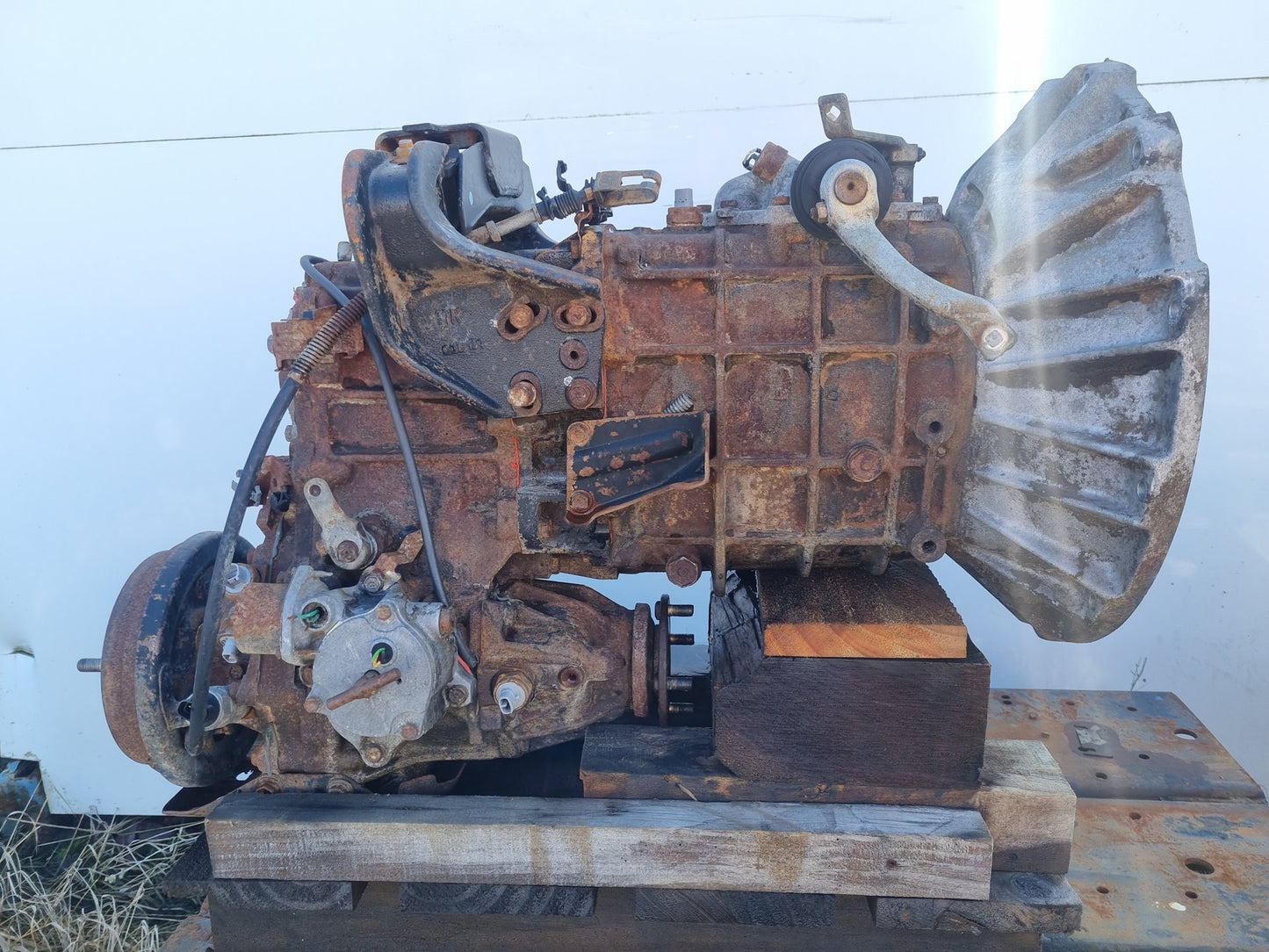 2000 Hino Dutro All Series 2000-2011 XZK 362 4X4- Trans/Gearbox PN: