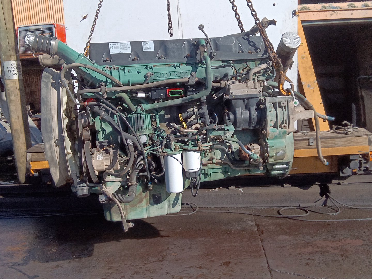 2010 Volvo 480 E YV5JSW0G7AD132545- Engine PN: d13a 480 euro4