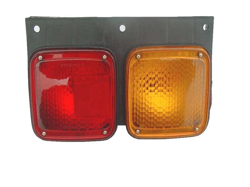 Isuzu GIGA 1997-on - Taillight PN: IZ0927L