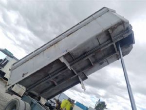 Isuzu C-Series CXH52 Tipping Deck